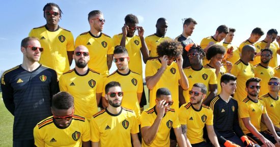 شاهد.. كيف أعلن منتخب بلجيكا عن قميصه الاحتياطى قبل مواجهة السعودية؟