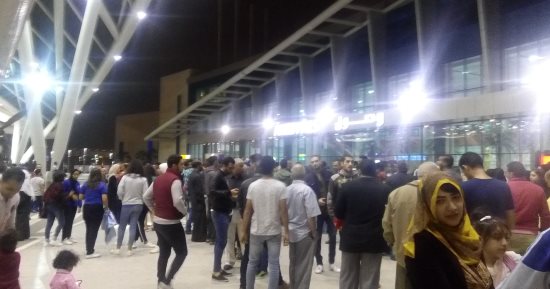 وصول أسر أبطال الأولمبياد الخاصة لاستقبالهم بمطار القاهرة