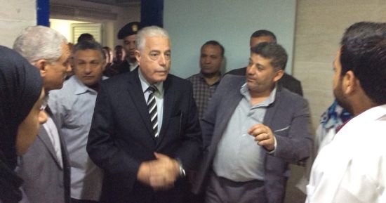 صور.. محافظ جنوب سيناء يتفقد اللجان الإنتخابية فى أبورديس و أبوزنيمة