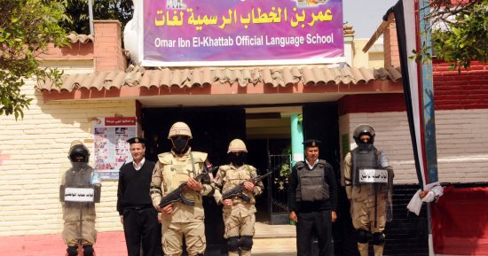 قوات الجيش والشرطة تتسلم لجان انتخابات الرئاسة بالقاهرة والمحافظات 