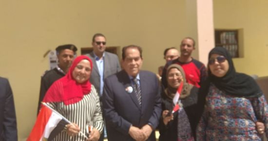 كمال الجنزورى يدلى بصوته فى الانتخابات الرئاسية 