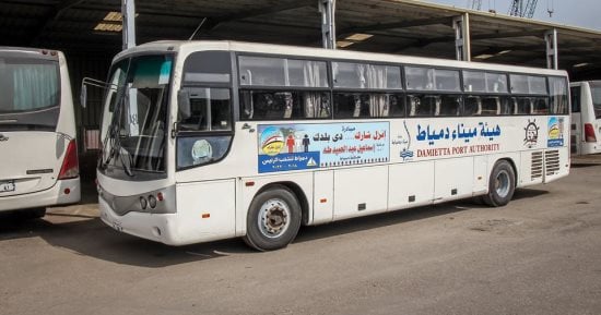 العاملون بميناء دمياط يتوافدون على اللجان للإدلاء بأصواتهم بانتخابات الرئاسة