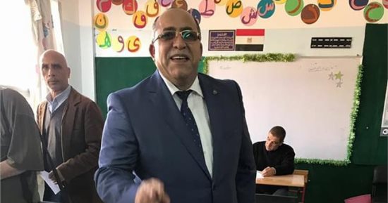 رئيس هينة موانئ البحر الأحمر يدلى بصوته في الانتحابات الرئاسية