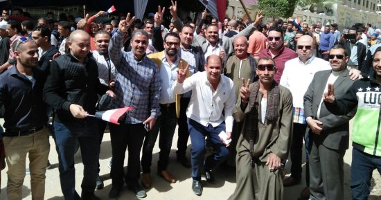 صور.. حشود جماهيرية للمشاركة فى انتخابات الرئاسة بحدائق الأهرام