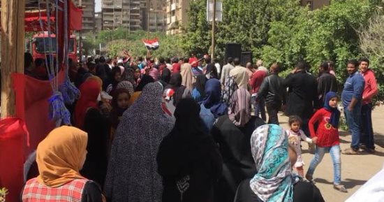 صور..السيدات يشاركن بقوة فى لجنة الشهيد هشام عبد العزيز بمدينة نصر