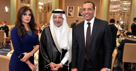 خالد صلاح يودع الوزير أحمد قطان فى ختام عمله الدبلوماسى بالقاهرة