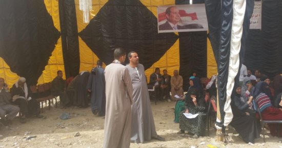 شباب "المصريين الأحرار" بأسيوط يحشدون المواطنين للمشاركة بانتخابات الرئاسة