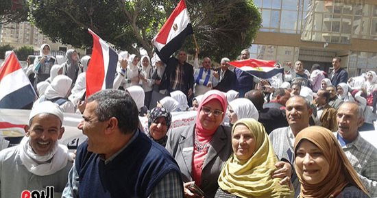 صور.. مسيرات نسائية وفعاليات لبيت العائلة بكفر الشيخ للمشاركة بالانتخابات