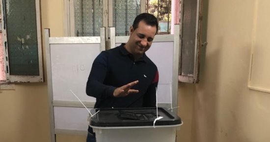 صور.. أحمد مرتضى منصور يدلى بصوته فى العجوزة.. ويؤكد: الإقبال مشهد رائع