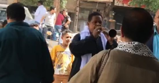 مواطنون بالحوامدية يرقصون على أنغام المزمار البلدى بعد التصويت بالانتخابات