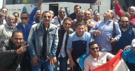 بالصور.. اتحاد عمال مصر يوفر حافلات لمشاركة العمال في الانتخابات الرئاسية