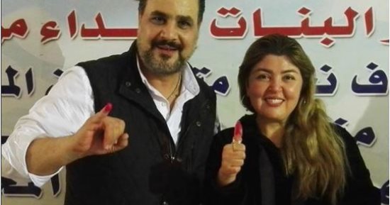 مجدى كامل ومها أحمد يدليان بصوتيهما فى انتخابات الرئاسة