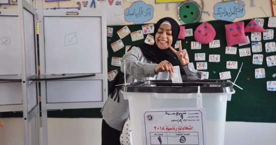 صور.. أهالى شمال سيناء يواصلون الإدلاء بأصواتهم فى الانتخابات الرئاسية