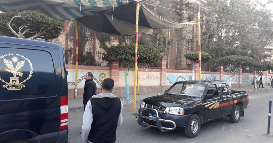 انتشار شرطى بمحيط لجان سيناء وإقبال كبير للناخبين فى الدقائق الأولى