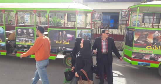 فيديو وصور.. طفطف ينقل الناخبين بكفر الشيخ وأغانى وطنية لحشد المواطنين