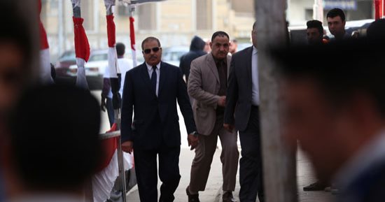 صور.. رئيس جامعة الأزهر يدلى بصوته فى إحدى لجان جاردن سيتى