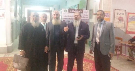 أعضاء النور يتوافدون على لجان المنوفية.. وأمين الحزب: انتخبنا السيسي (صور)