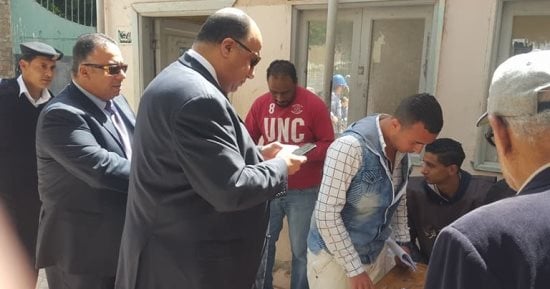 محمد مصيلحى رئيس الاتحاد السكندري يدلى بصوته فى انتخابات الرئاسة