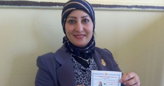 النائبة هيام حلاوة تدلى بصوتها فى انتخابات الرئاسة بدائرة أوسيم (صور)