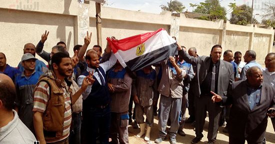 صور.. مسيرات انتخابية فى حلوان والتبين والمئات يصطفون أمام اللجان 