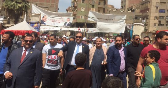 صور.. مسيرة "فى حب مصر" تجوب دار السلام للحث على المشاركة بالانتخابات