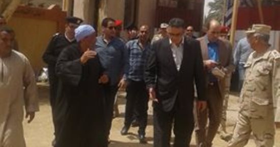 صور .. مساعد الوزير الداخلية لجنوب الصعيد ومدير أمن الأقصر يتفقدان اللجان