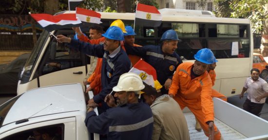 صور.. مياه الإسكندرية تنظم مسيرة بالسيارات للحث على المشاركة بالانتخابات