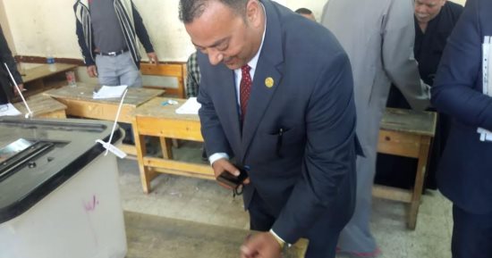 نائب بالبرلمان: الانتخابات جمعت المصريين على قلب رجل واحد خلف رئيسهم