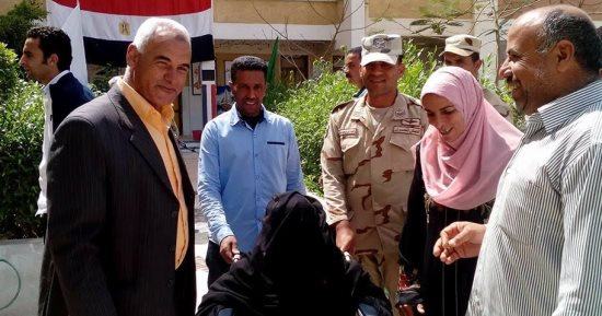 أكبر معمرة ببئر العبد بشمال سيناء 100 عام تدلى بصوتها فى انتخابات الرئاسة