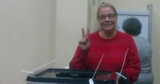 مها أبو عوف تدلى بصوتها بكلية الفنون الجميلة فى الزمالك