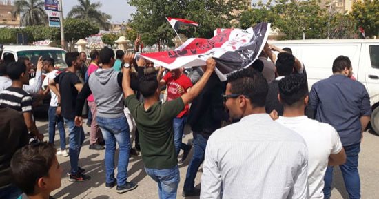 صور.. مسيرتان ببنى سويف لحث المواطنين على المشاركة فى الانتخابات 