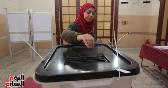 الناخبون يواصلون التصويت فى الساعات الأخيرة  من اليوم الثانى لانتخابات الرئاسة