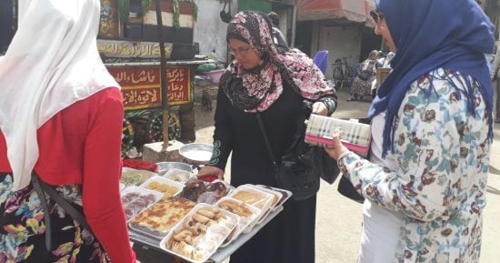 من البصارة للشيش طاووق.. أكلات جاهزة للموظفين مشروع "أم إسلام" لتربية أبنائها