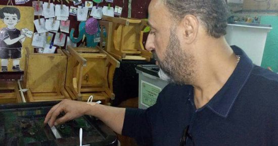النائب إيهاب العمدة نائب يدلى بصوته فى الانتخابات الرئاسية بالشرابية