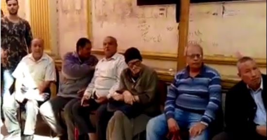 فيديو..كبار السن يتقدمون طوابير الانتخابات الرئاسية بمنطقة الساحل 