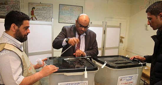 إغلاق باب التصويت فى ثانى أيام انتخابات الرئاسة وسط إقبال من الناخبين