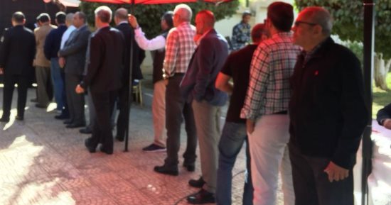 صور .. ناخبو الرحاب فى طوابير أمام اللجان الانتخابية مع بداية التصويت 