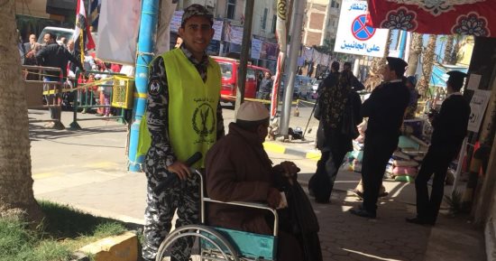 صور.. إقبال كبار السن على اللجان الانتخابية فى الإسكندرية    