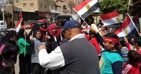 صور... توافد الناخبين بالإسماعيلية للإدلاء بأصواتهم فى لجان انتخابات الرئاسة