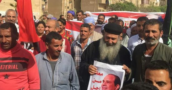 صور.. احتشاد أهالى المنيا أمام اللجان للمشاركة فى الانتخابات الرئاسية