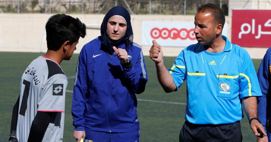 صور.. ياسمين نيروخ أول سيدة حكما لمباريات كرة القدم فى فلسطين