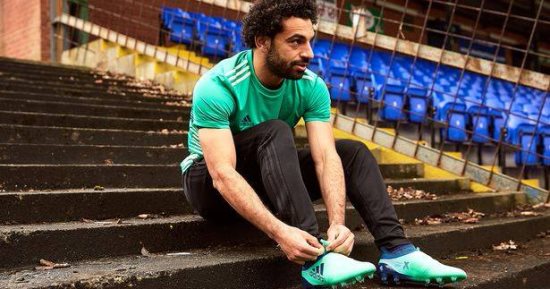 محمد صلاح يظهر أمام مانشستر سيتى بحذاء جديد