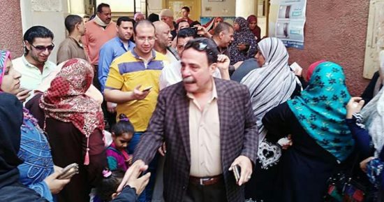 رئيس اتحاد العمال يدلى بصوته فى الانتخابات ويتفقد لجان المراغة بسوهاج