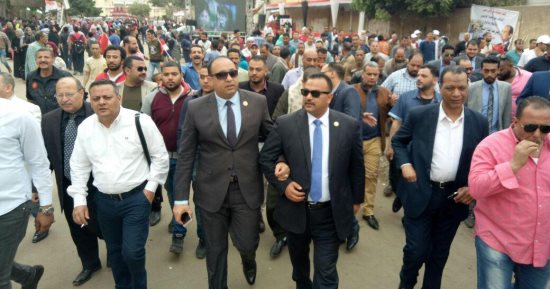 مسيرة للنائبين خالد عبد العزيز وعلى عبد الونيس بدار السلام للحث على المشاركة