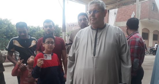 طفل بالشرقية يتوجه للجنة انتخابية بكارنية المدرسة ويطلب المشاركة فى التصويت