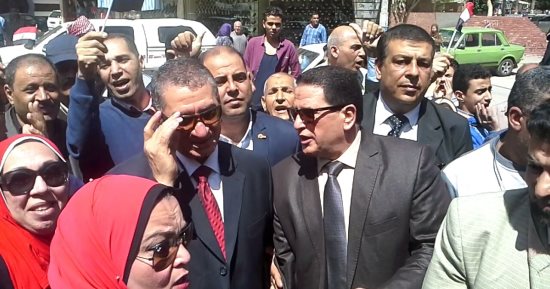 محافظ كفر الشيخ: الأهالى تحدوا الطقس وخاسر من لم يلحق بركب التنمية