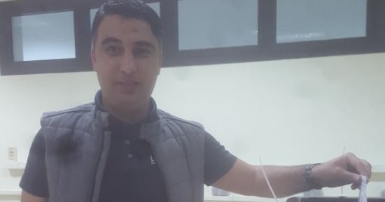 سيد متولى مدير الكرة السابق فى وادى دجلة يدلى بصوته بانتخابات الرئاسة