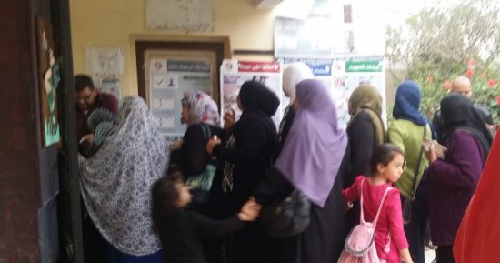 صور.. زحام على لجان الانتخابات بمدرسة الاجتهاد الثانوية بمصر القديمة