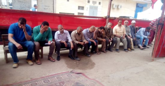  صور.. حشود أمام لجان حدائق حلوان للتصويت فى أخر أيام الاقتراع الرئاسى 