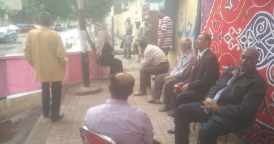 احتشاد الناخبين أمام اللجان بحدائق القبة فى اليوم الثالث لانتخابات الرئاسة